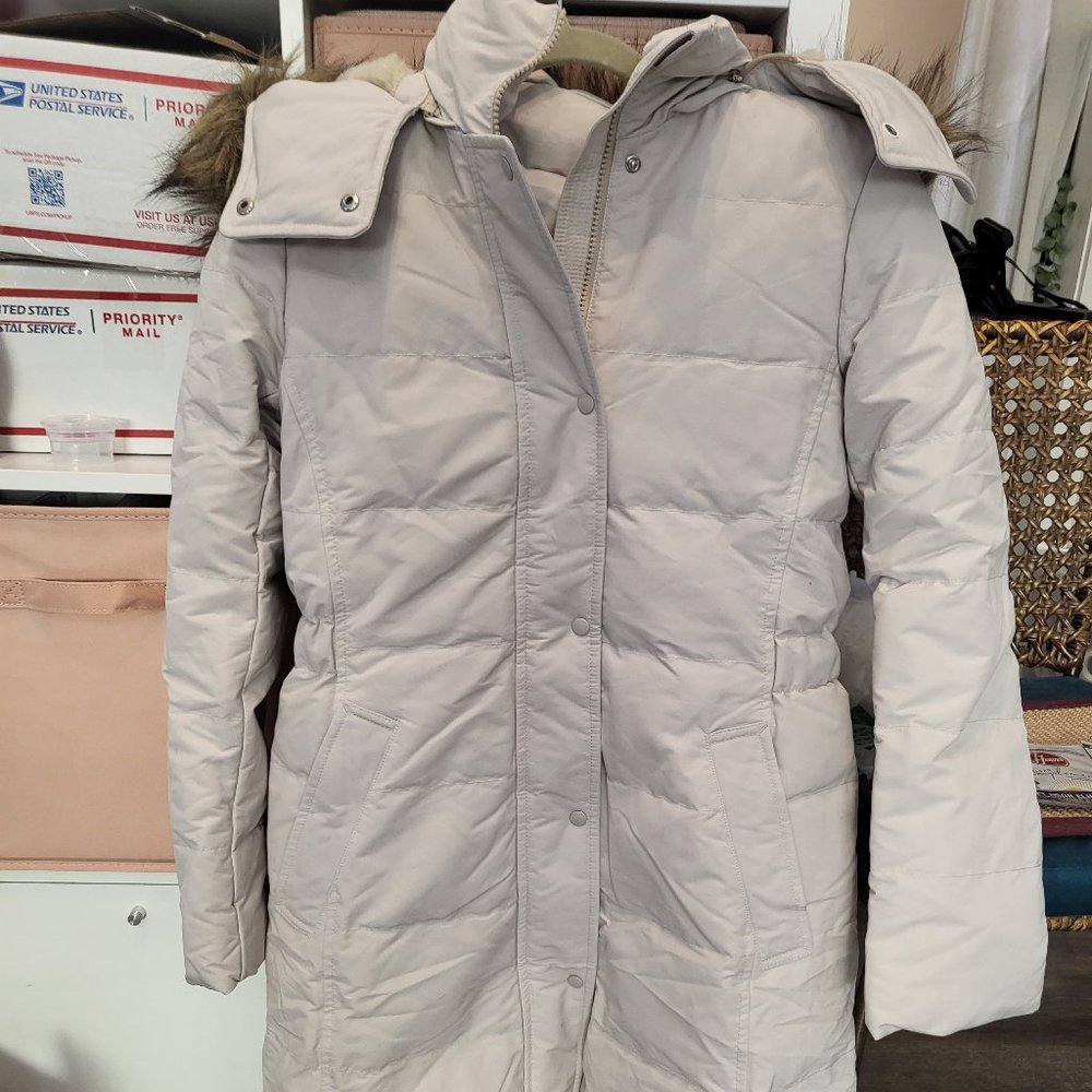 NWT XS Uniqlo White Cream Puffer Coat Jacket With Faux Fur Hoodie